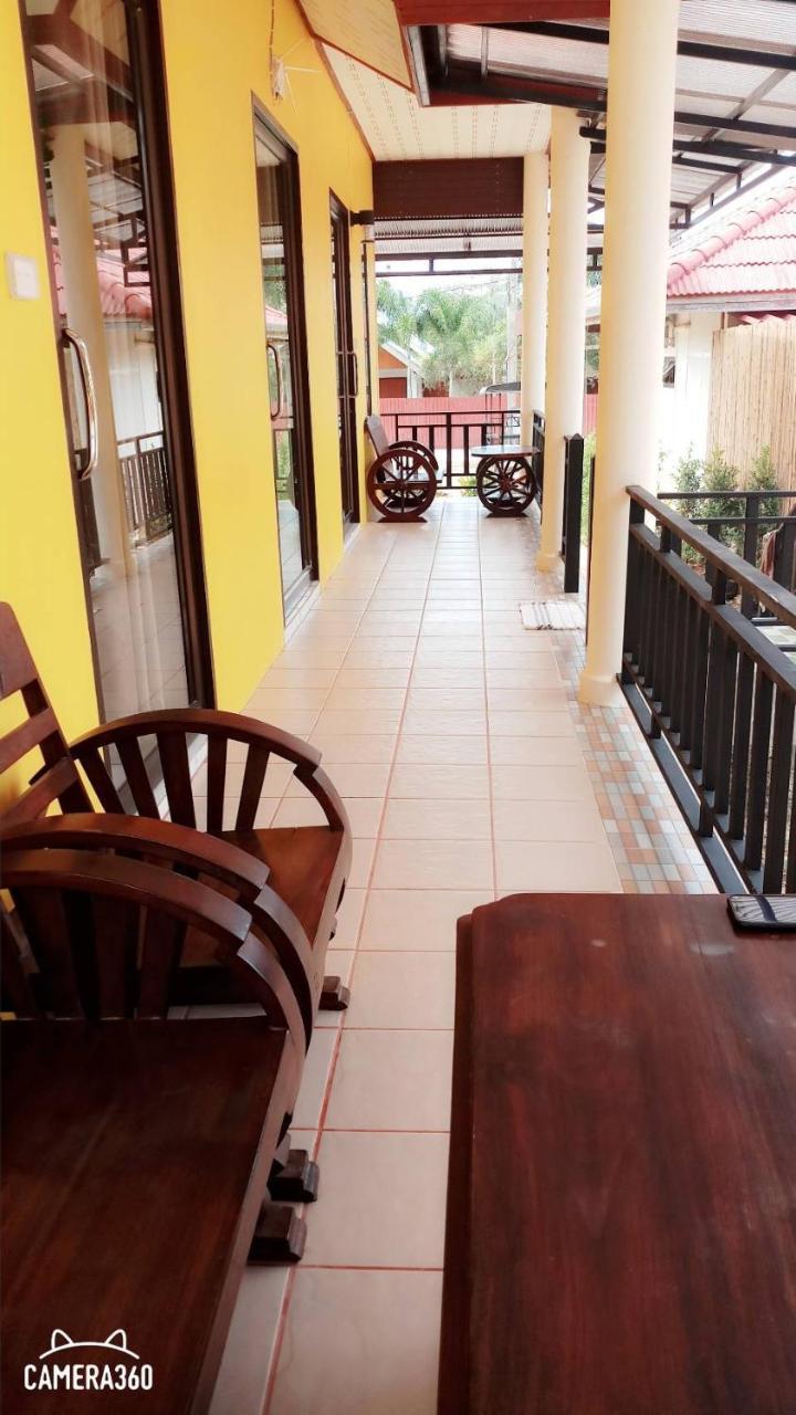 Lanta Lucky House Hotel Koh Lanta Exterior photo